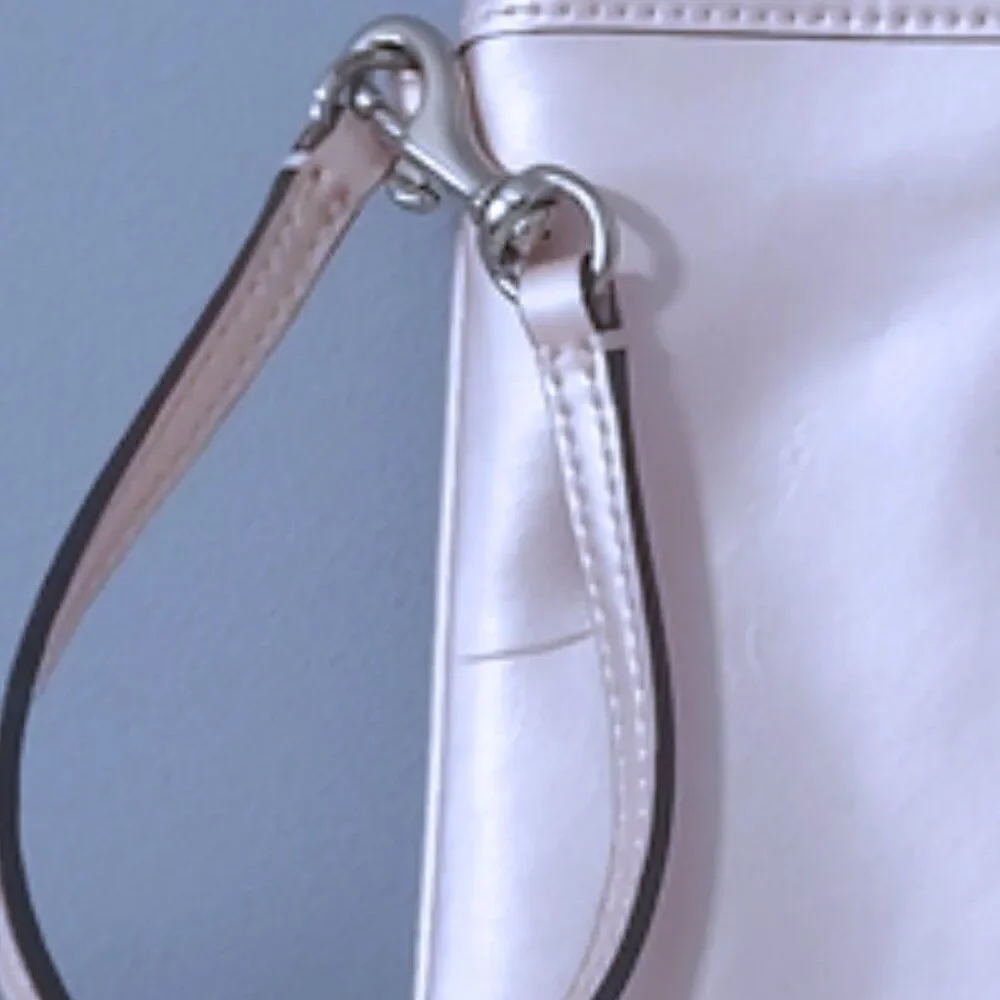 Coach metallic wristlet clutch w/creed EUC